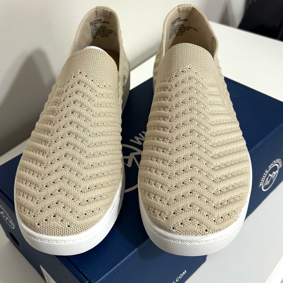 White Mountain Shoes - NWT White Mountain Slip On Knit Sneakers Beige size 11M